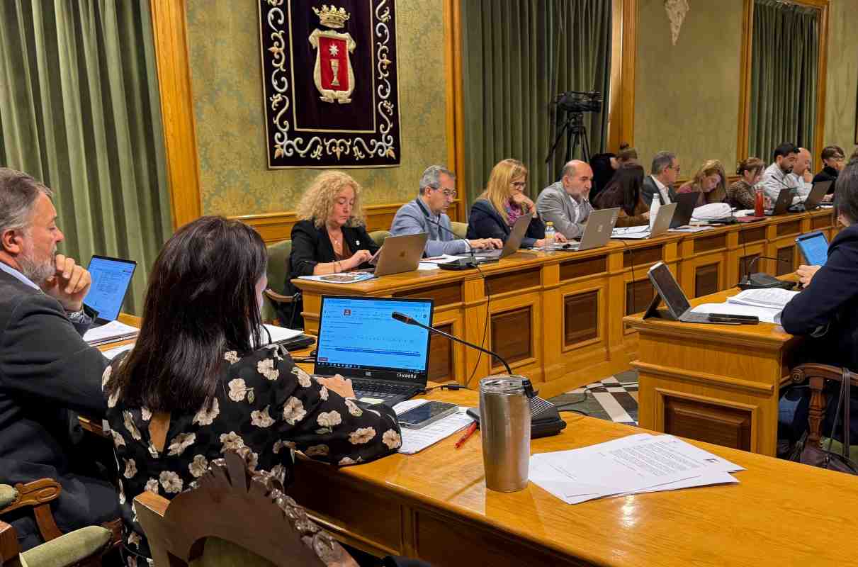 Pleno en el Ayuntamiento de Cuenca.