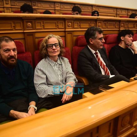Fotos | Las Cortes de Castilla-La Mancha alzan la voz en el Día Internacional para la Erradicación de la Pobreza — imagen 24