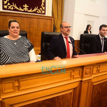 Fotos | Las Cortes de Castilla-La Mancha alzan la voz en el Día Internacional para la Erradicación de la Pobreza — imagen 2