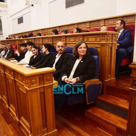 Fotos | Las Cortes de Castilla-La Mancha alzan la voz en el Día Internacional para la Erradicación de la Pobreza — imagen 23
