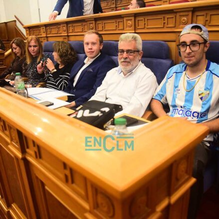 Fotos | Las Cortes de Castilla-La Mancha alzan la voz en el Día Internacional para la Erradicación de la Pobreza — imagen 3