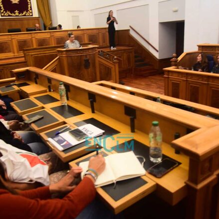 Fotos | Las Cortes de Castilla-La Mancha alzan la voz en el Día Internacional para la Erradicación de la Pobreza — imagen 20