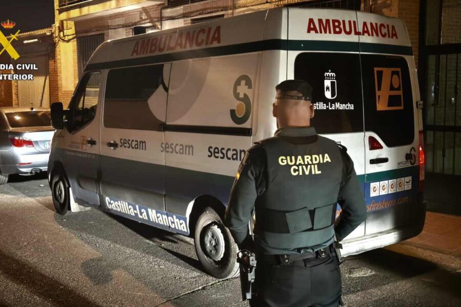 Dos agentes de la Guardia Civil logran reanimar a una mujer con parada cardiaca en un pueblo de Toledo