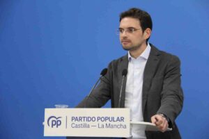 El diputado regional del PP Santiago Serrano.
