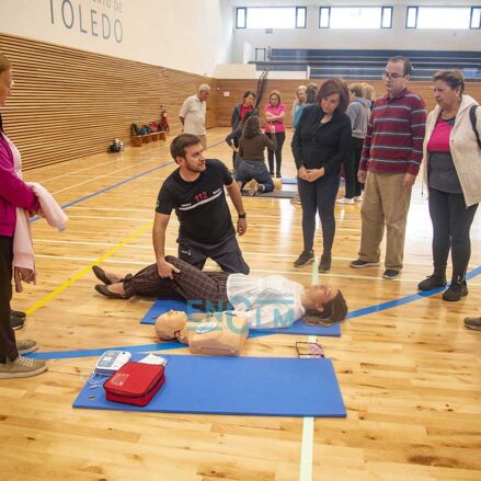 Fotos | Los ciudadanos aprenden a atender en situaciones límite en el taller de RCP Básico del Colegio Oficial de Médicos de Toledo — imagen 22