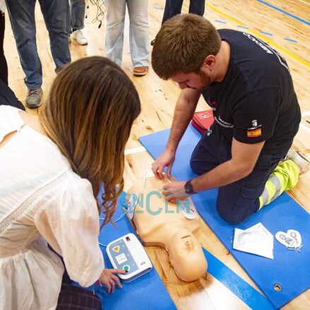 Fotos | Los ciudadanos aprenden a atender en situaciones límite en el taller de RCP Básico del Colegio Oficial de Médicos de Toledo — imagen 10