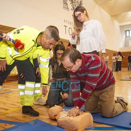 Fotos | Los ciudadanos aprenden a atender en situaciones límite en el taller de RCP Básico del Colegio Oficial de Médicos de Toledo — imagen 24