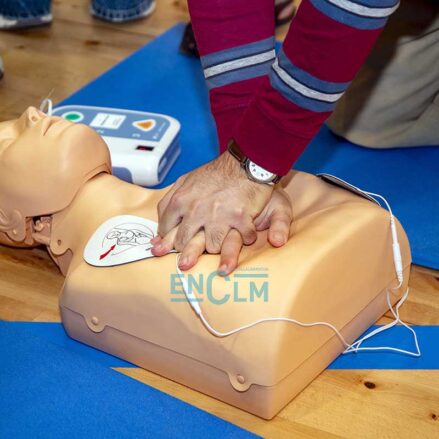 Fotos | Los ciudadanos aprenden a atender en situaciones límite en el taller de RCP Básico del Colegio Oficial de Médicos de Toledo — imagen 18