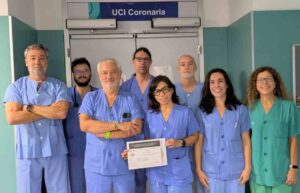 Los profesionales de la UCI del Mancha Centro.